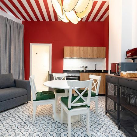 The Little Village Apartments Valencia Luaran gambar