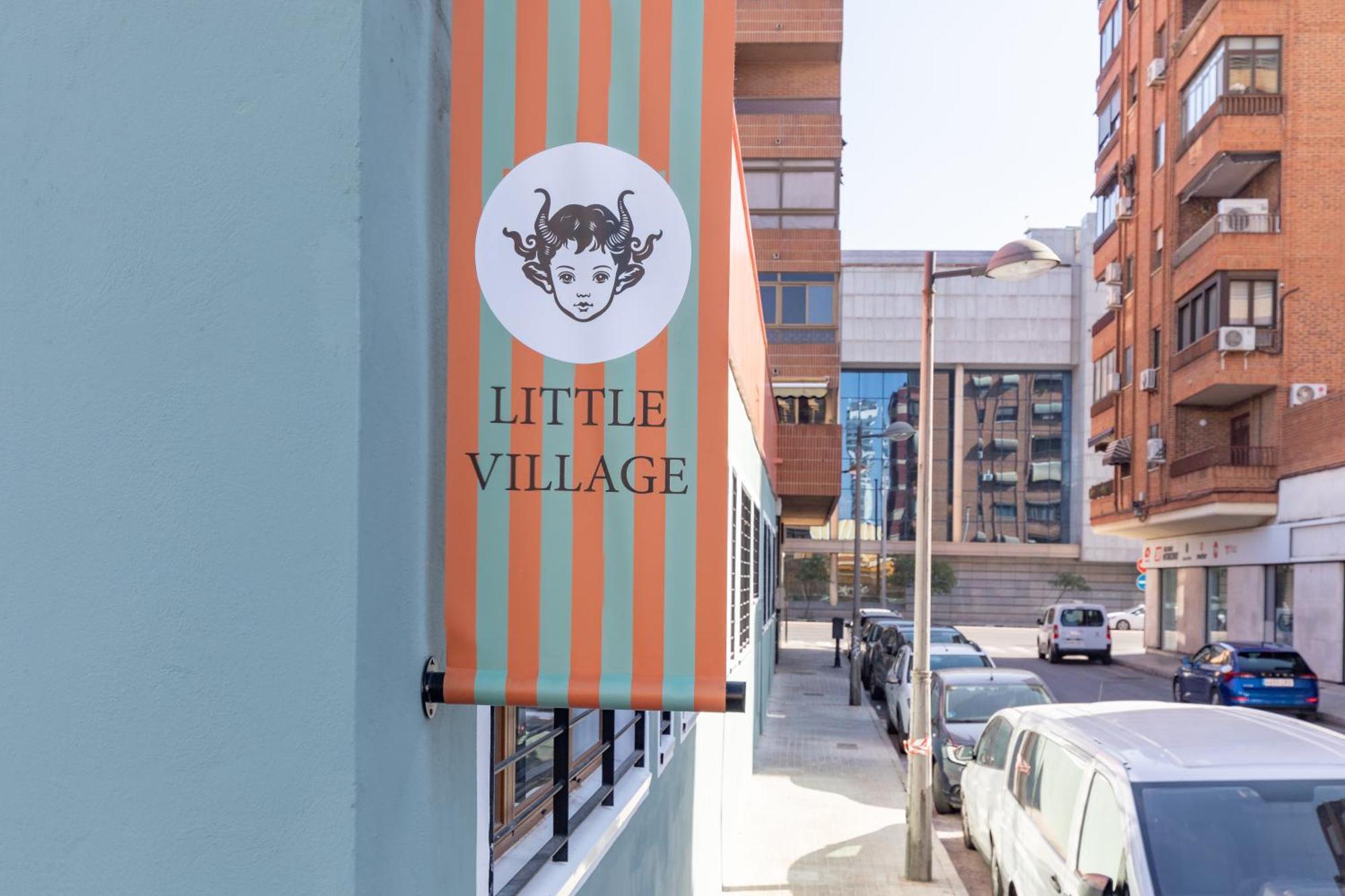 The Little Village Apartments Valencia Luaran gambar